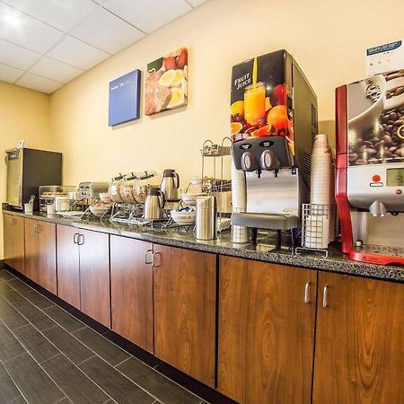 Comfort Inn Ballard-Roosevelt Екстериор снимка