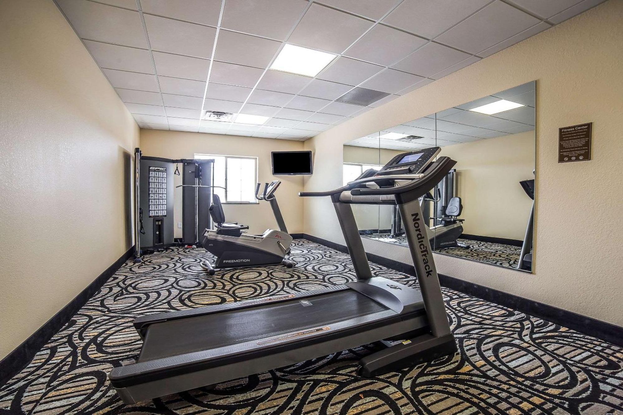 Comfort Inn Ballard-Roosevelt Екстериор снимка