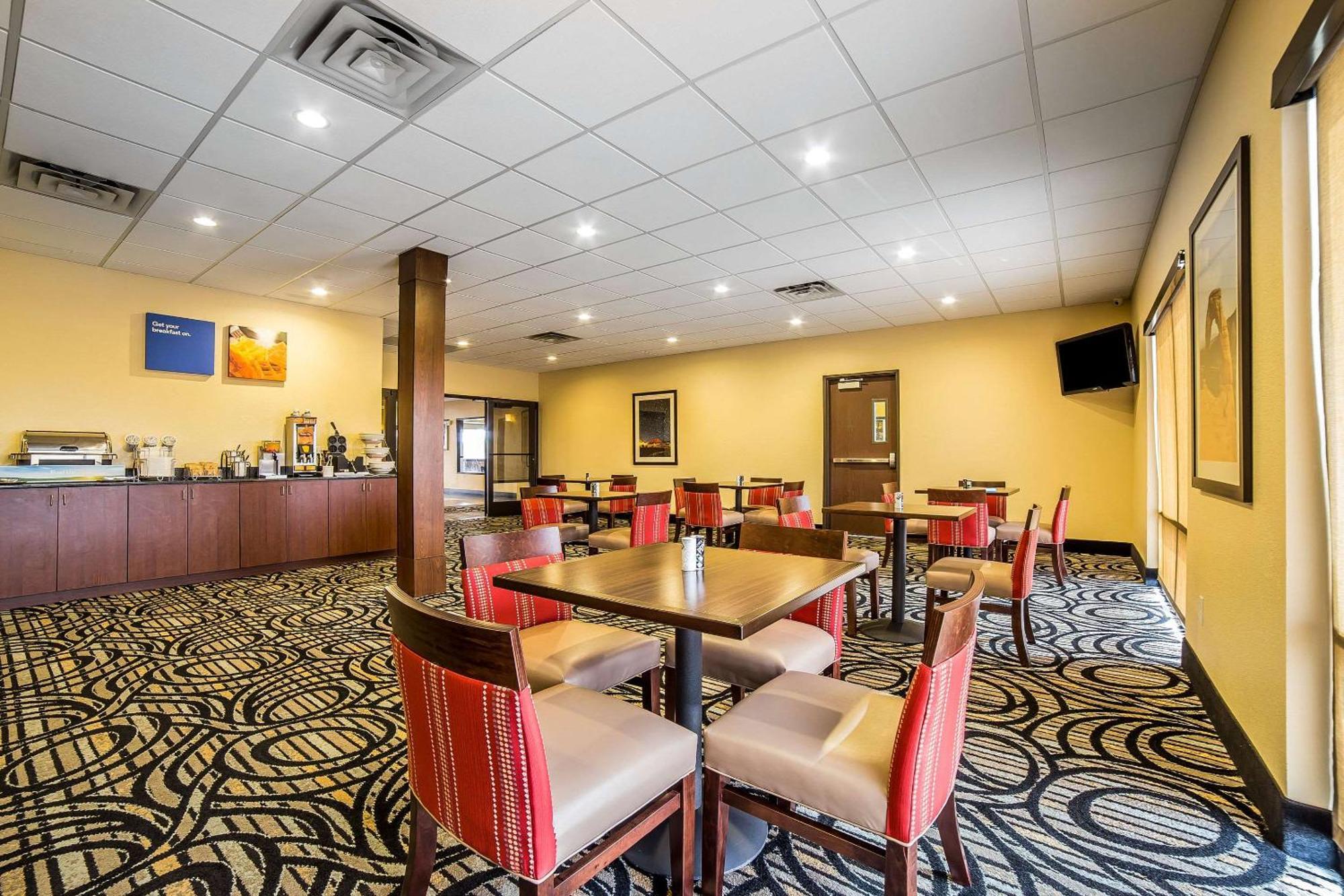 Comfort Inn Ballard-Roosevelt Екстериор снимка