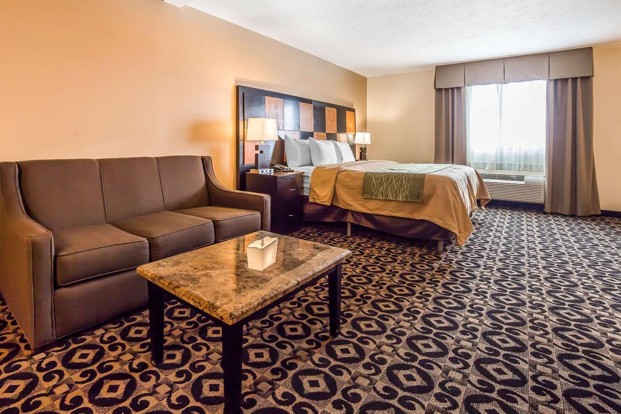 Comfort Inn Ballard-Roosevelt Екстериор снимка