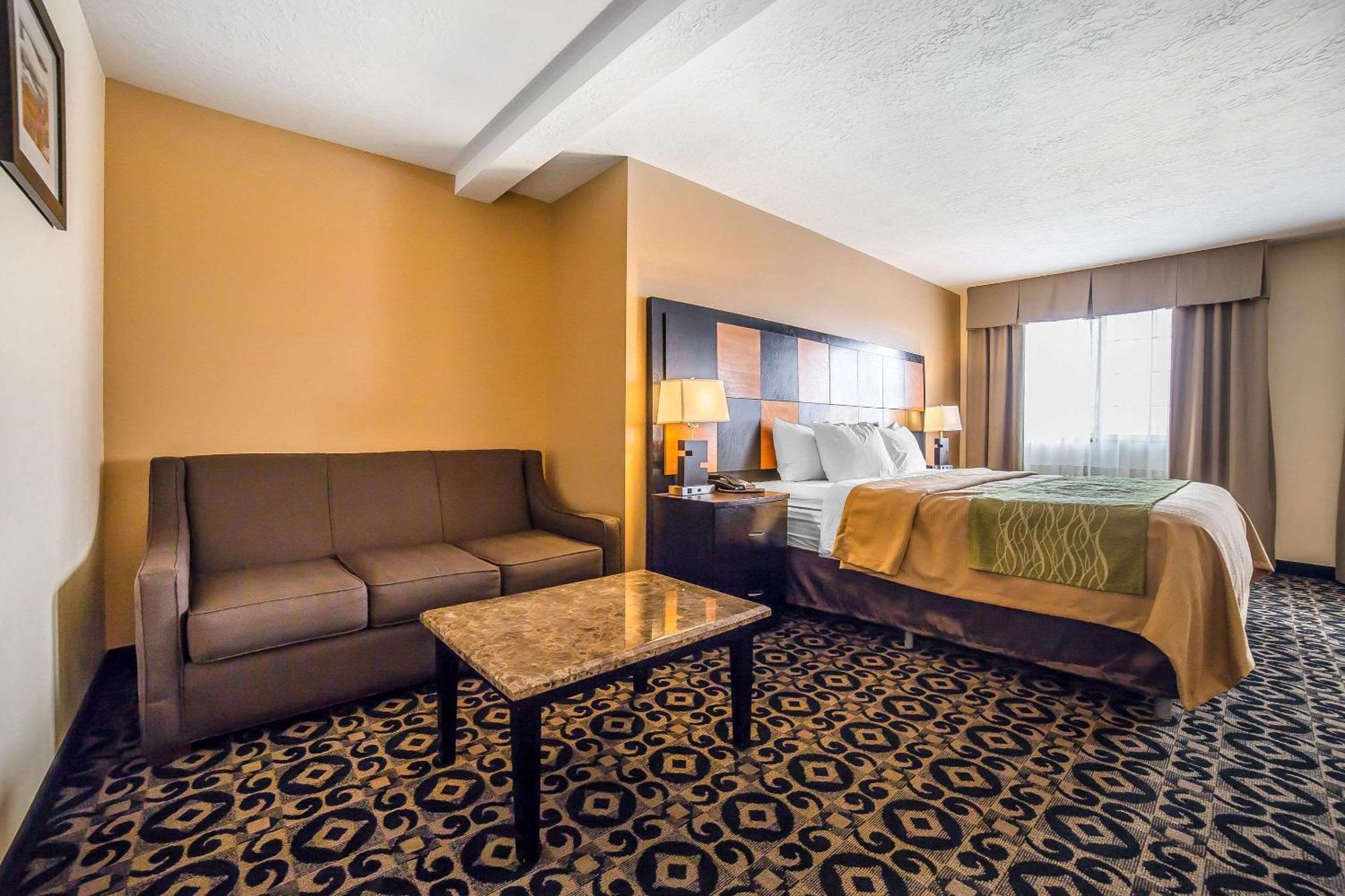 Comfort Inn Ballard-Roosevelt Екстериор снимка