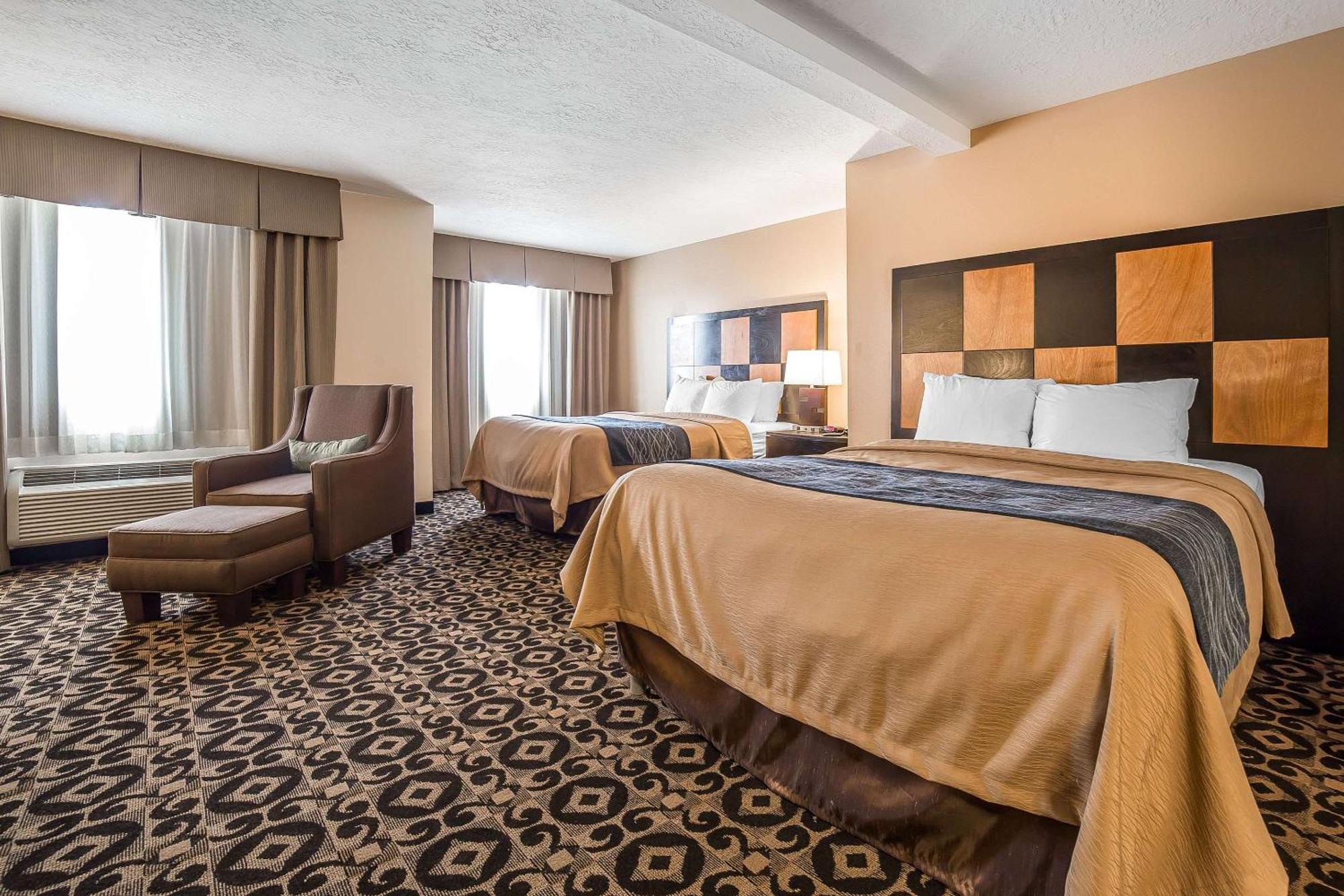 Comfort Inn Ballard-Roosevelt Екстериор снимка