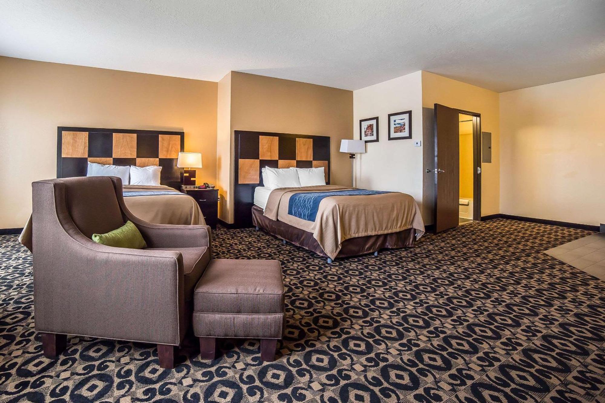 Comfort Inn Ballard-Roosevelt Екстериор снимка